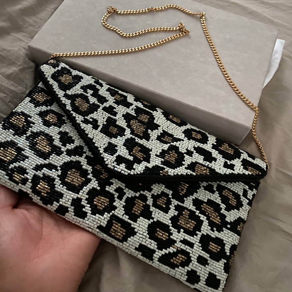 Absolutely fabulous ✨Beaded clutch bag